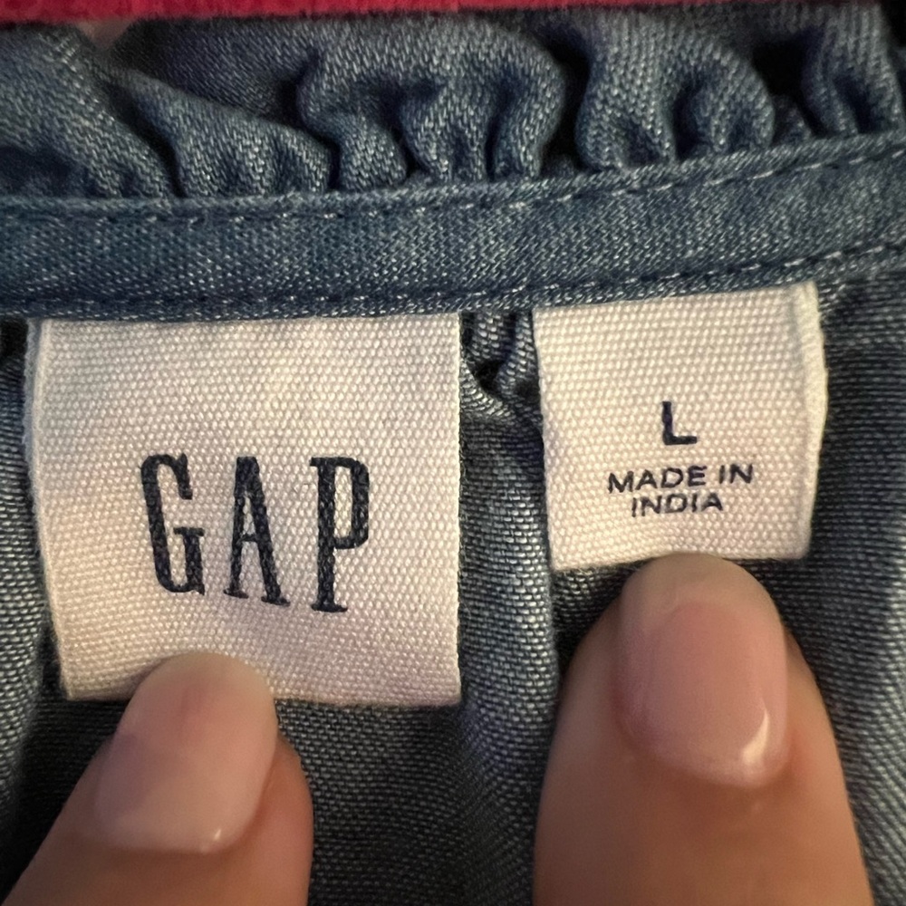 Gap blouse - Picture 2 of 3